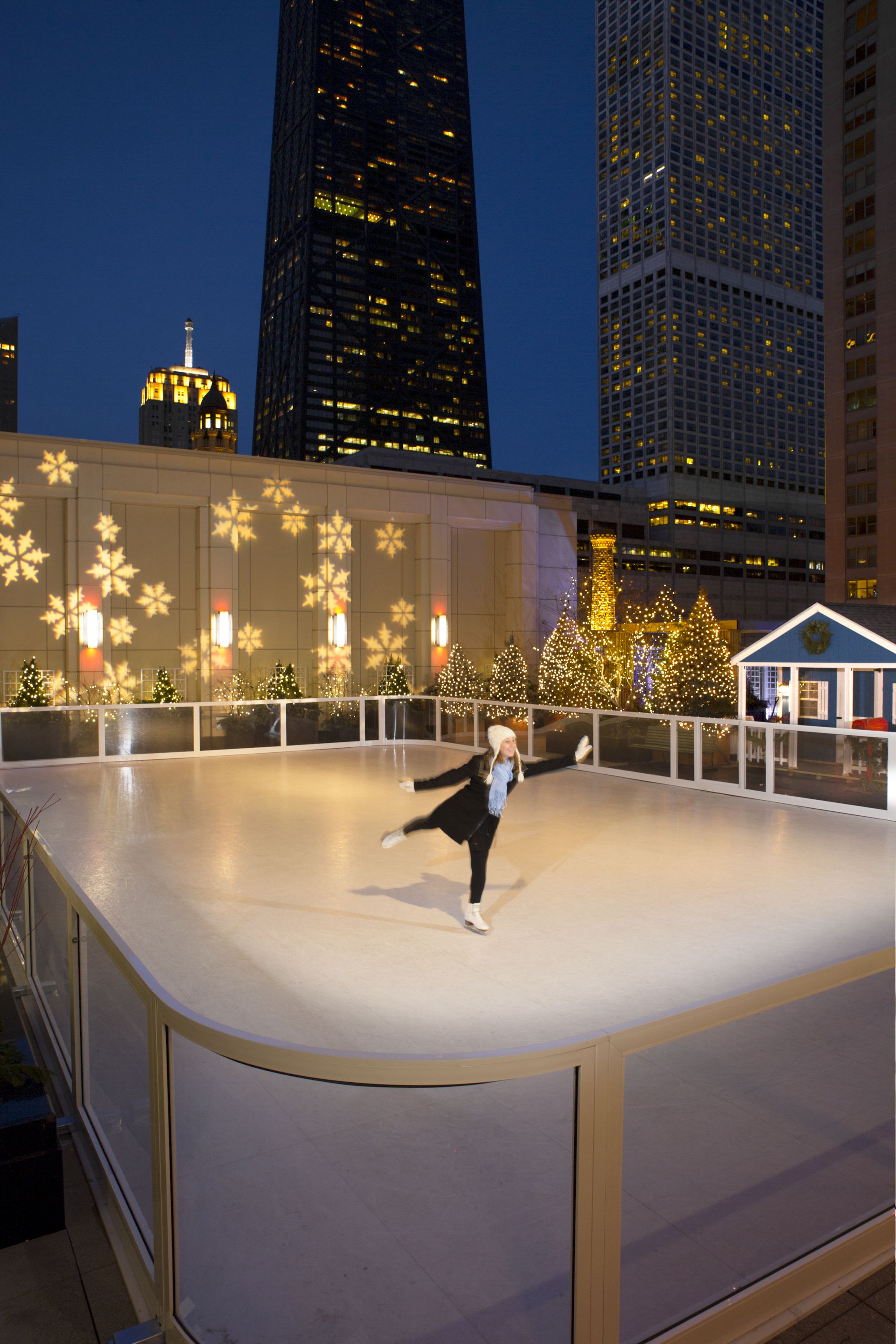 Eislaufen mitten in Chicago - Das Peninsula Hotel macht's möglich