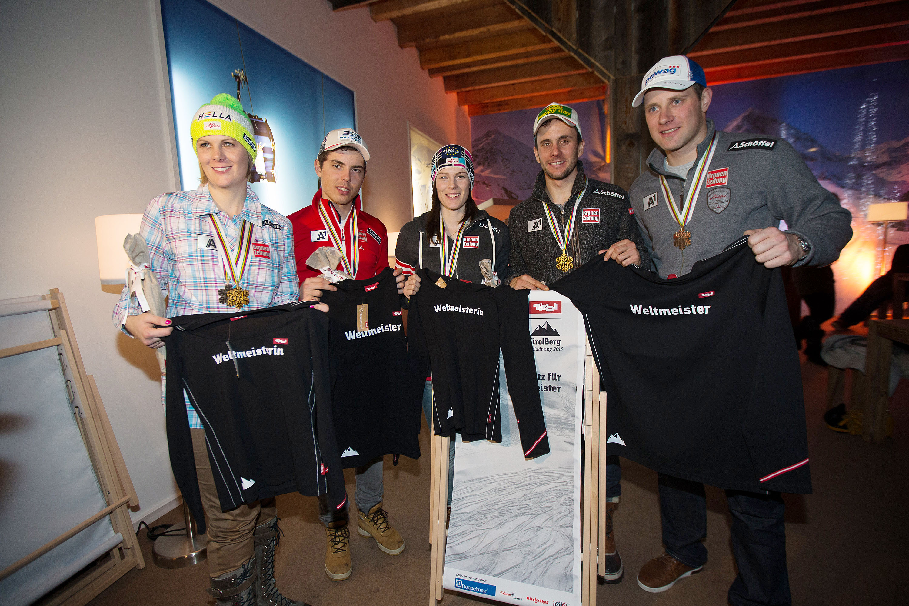 Die Medaillengewinner im TirolBerg, dem "Platz für Weltmeister"