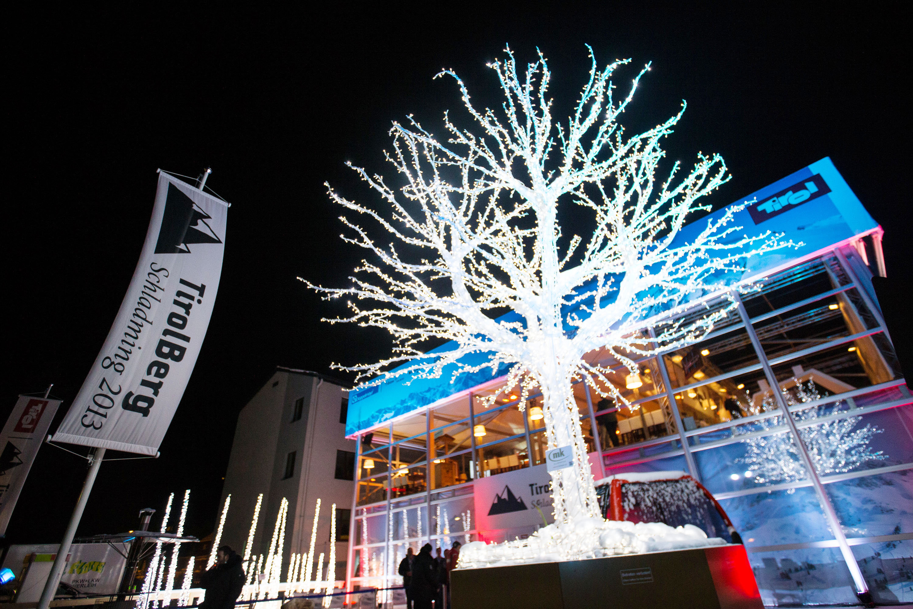 An 15 Tagen und im Rahmen von 33 (Firmen-)Events wurden in der Außenstelle Tirols die Vorzüge des Landes und seiner Spitzenleister präsentiert, Weltmeister gefeiert, neue Kontakte geknüpft und bestehende gepflegt. Nächste Station des TirolBergs soll bei den Olympischen Winterspielen in Sotschi 2014 sein.