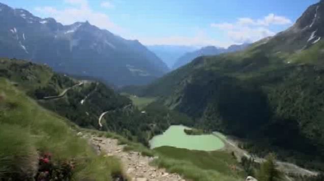 Längster Wanderfilm der Welt - Wanderung über die Schweizer Alpen in HD jetzt bei HOTELIER TV