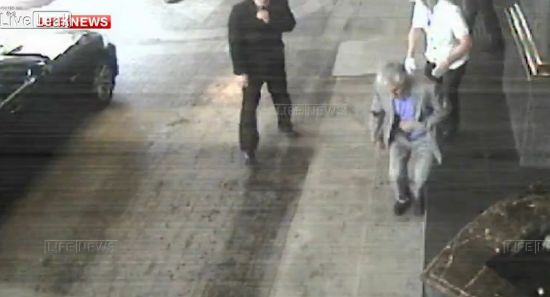 Russland: Hotel-Überwachungskamera filmt Mord an Bauunternehmer - Geschäftsmann stirbt vor Lotte Plaza Hotel Moskau