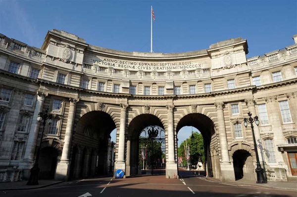Im Admiralty Arch in London soll ein Armani Hotel entstehen