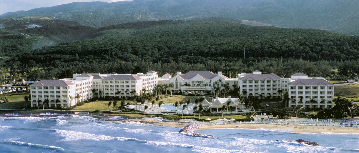 Ritz-Carlton Golf Resort & Spa Rose Hall auf Jamaica wird als Hyatt Ziva neu eröffnet
